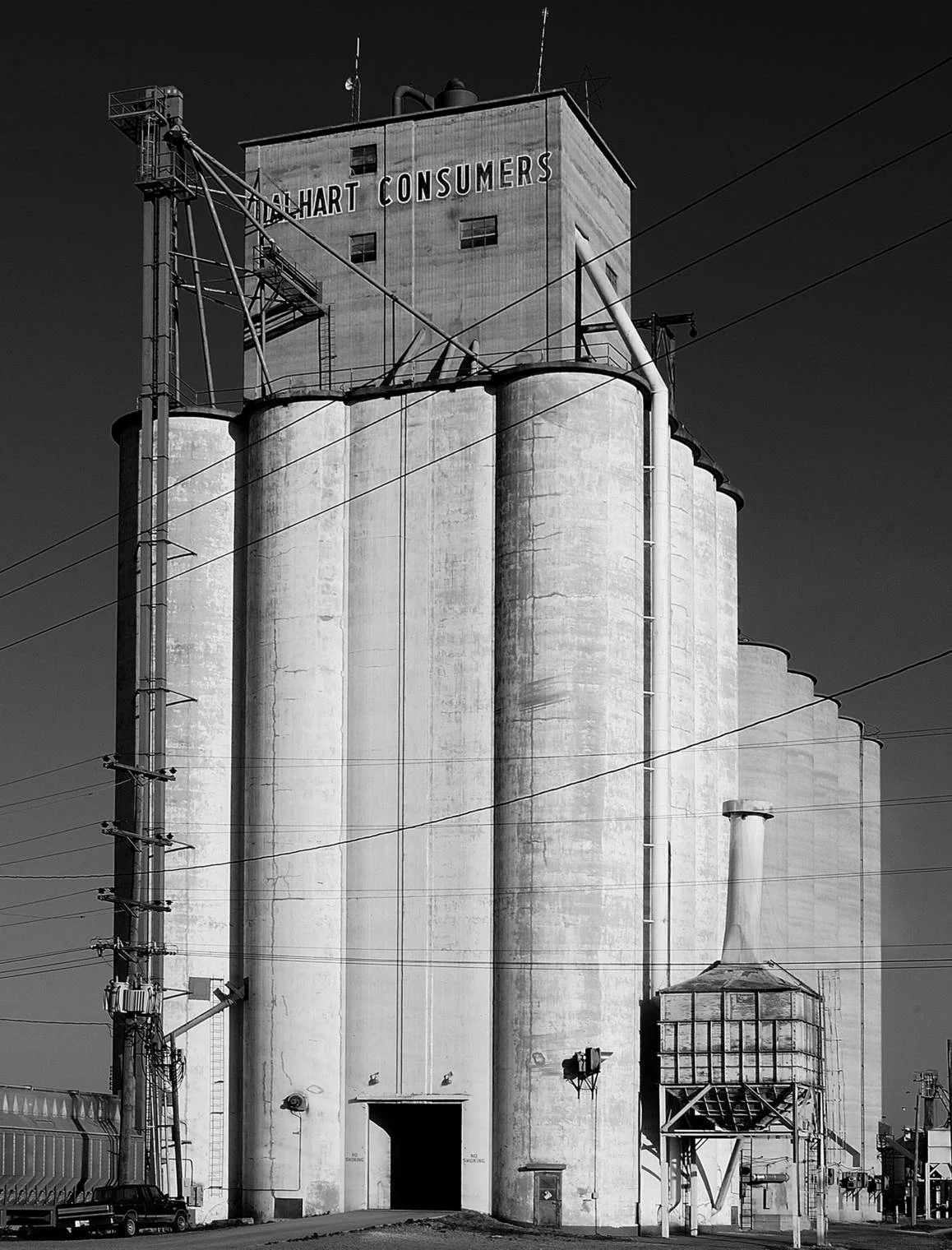 grain silo, high plains of texas