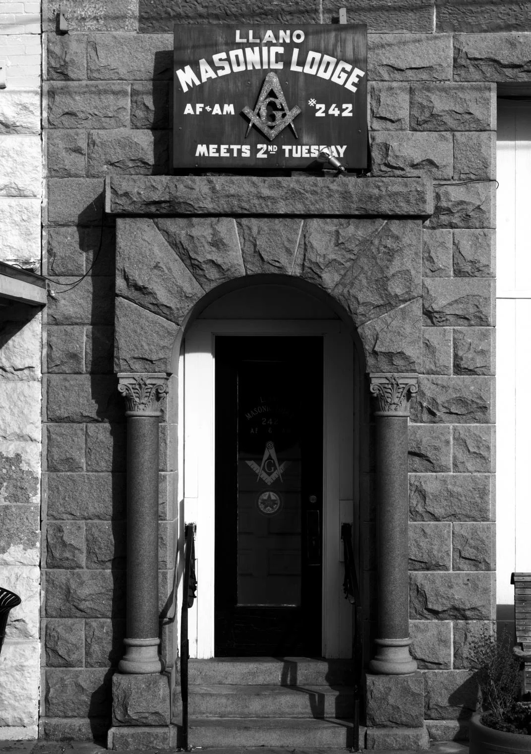 facade masonic lodge, llano, texas