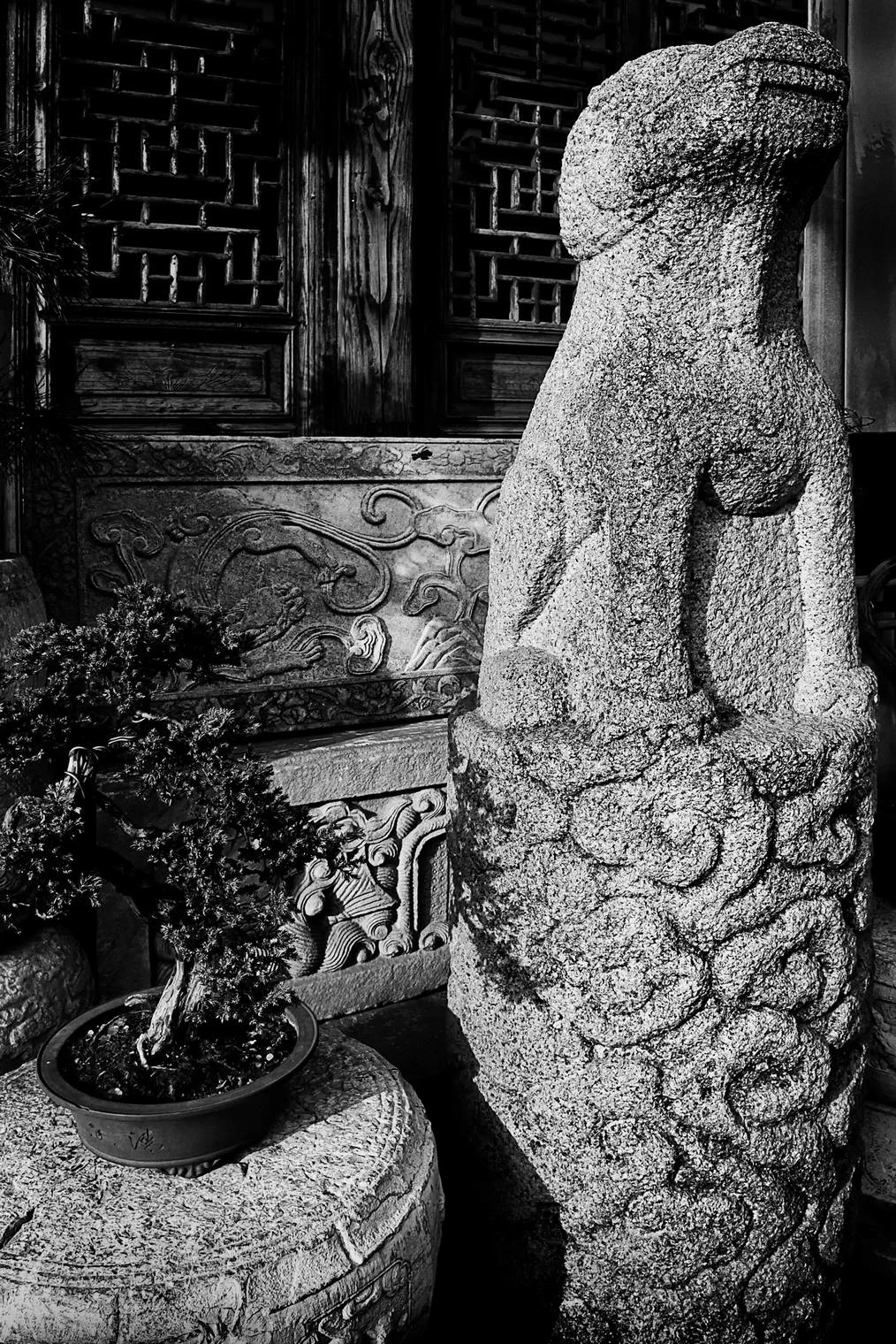 entrance to shop, hangzhou