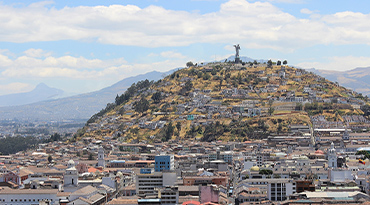 Ontdek de koloniale stadcentra en het nachtleven van Quito en Cuenca