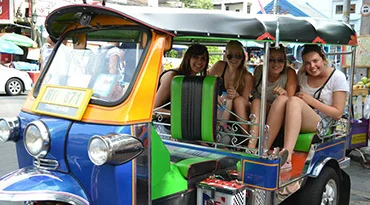 Verplaats je met een tuktuk door de stad