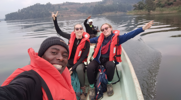 Chillen bij Lake Bunyonyi en Kivu