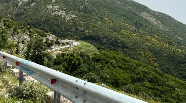 Roadtrippen langs de indrukwekkende uitzichten van de Llogara Pass