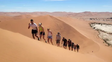 Beklim de 300 meter hoge Big Daddy zandduin in de Sossusvlei