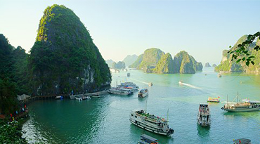 Cruise door het mythische Halong Bay