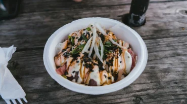 Proef een échte Hawaiiaanse Poké Bowl