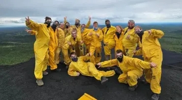 Ga volcano boarden tijdens de tweedaagse vulkaantour