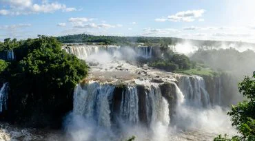 Bezoek Iguazú Falls in zowel Argentinië als Brazilië