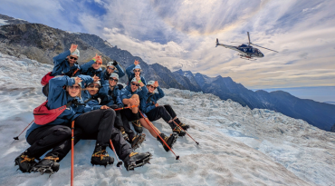 Na een epische helikopterrit ga je hiken door een gletsjer