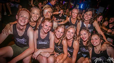 Feest tot in de late uurtjes op Thailands mooiste eilanden