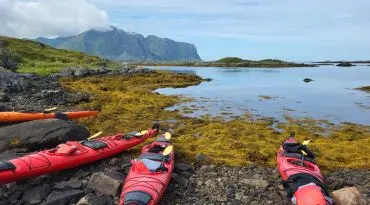 Beleef een kayak- en rappelavontuur tussen de fjorden