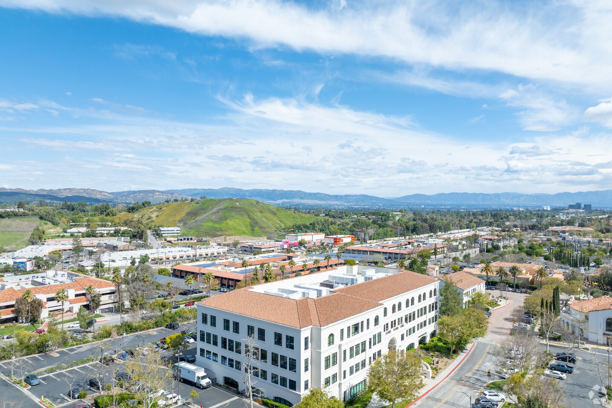 CenterCheck | Marcus & Millichap Sees First Revenue Gain in Two Years
