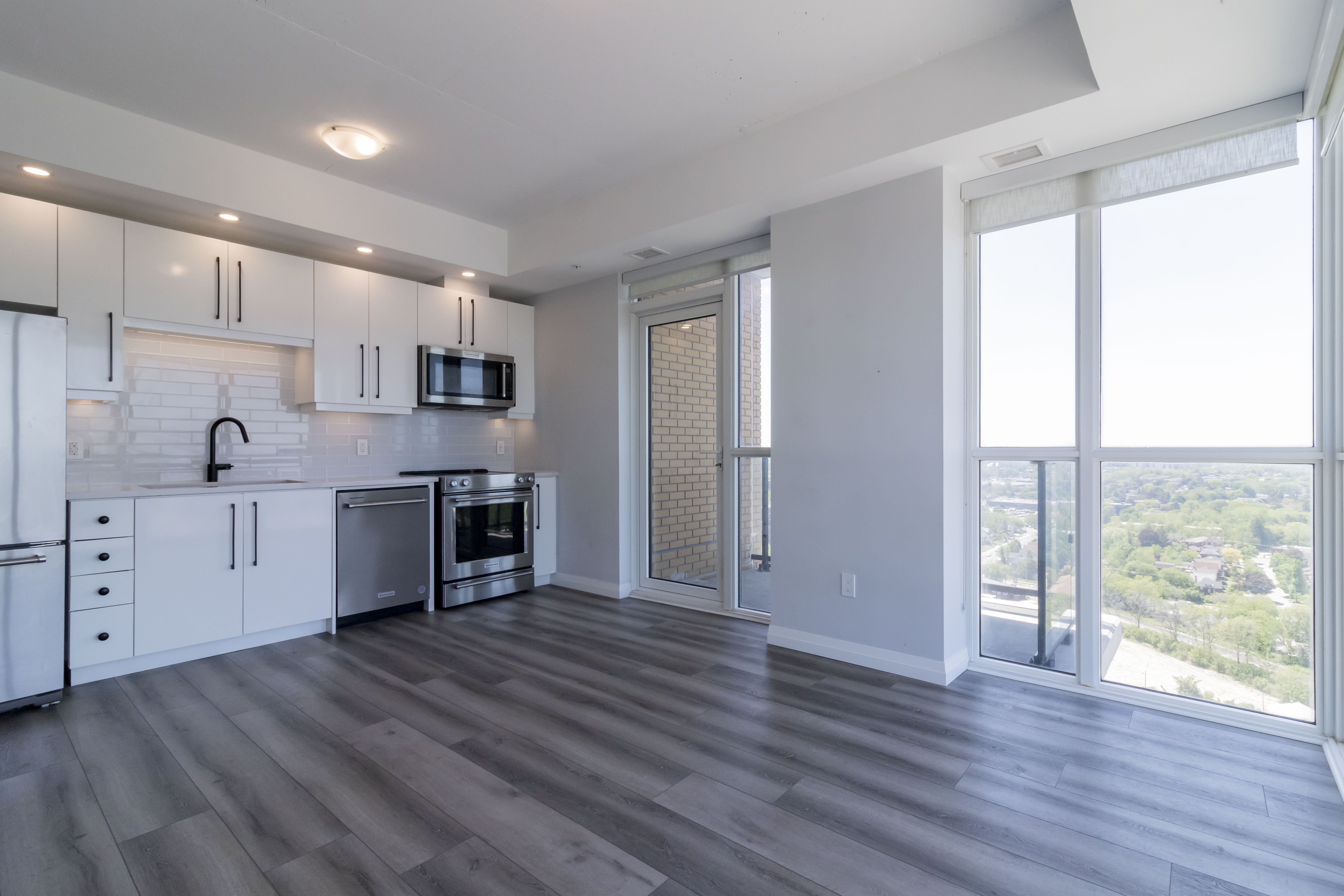 2308-108 Garment St 1