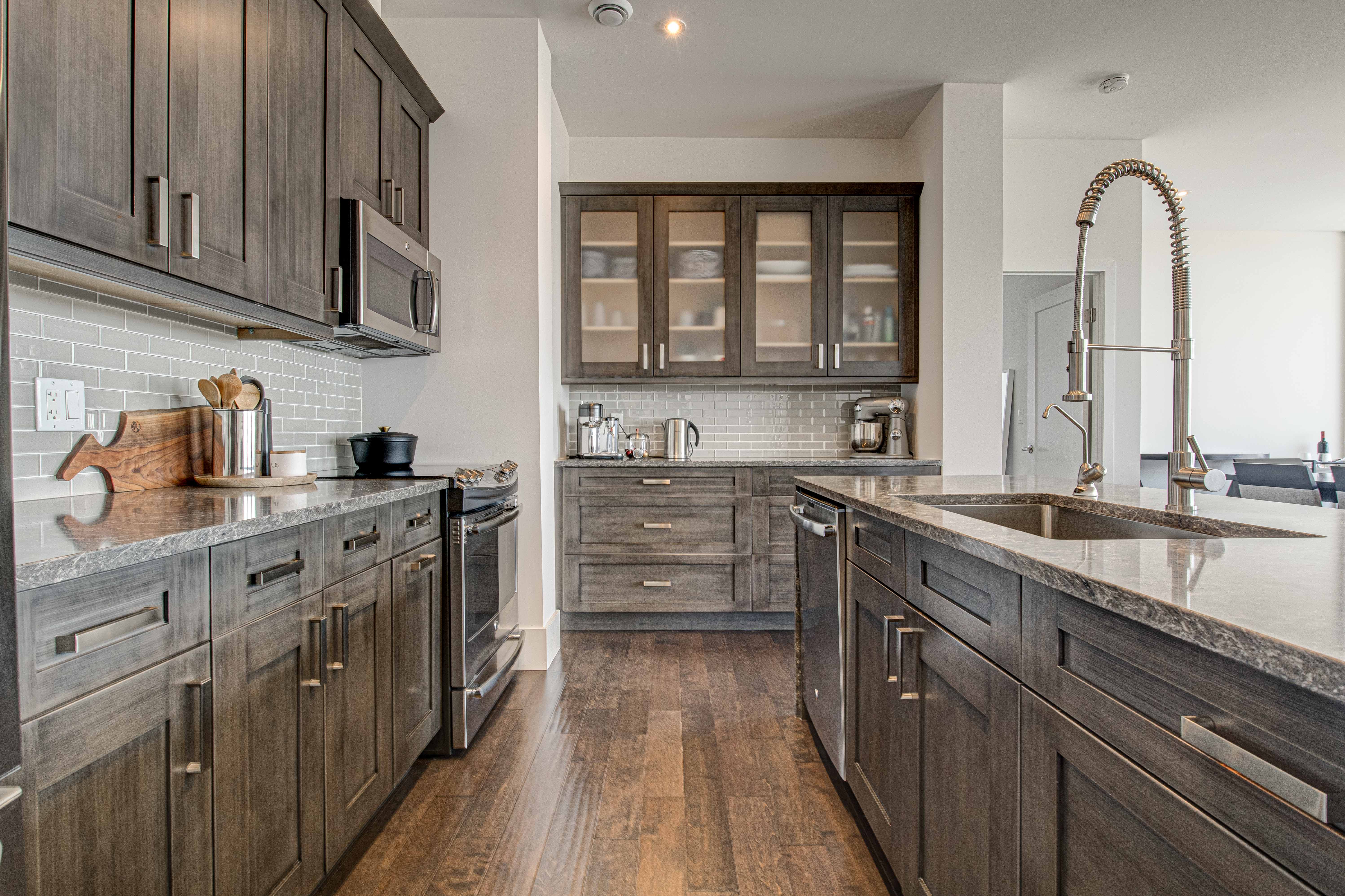 1902 — 1 Victoria St -1