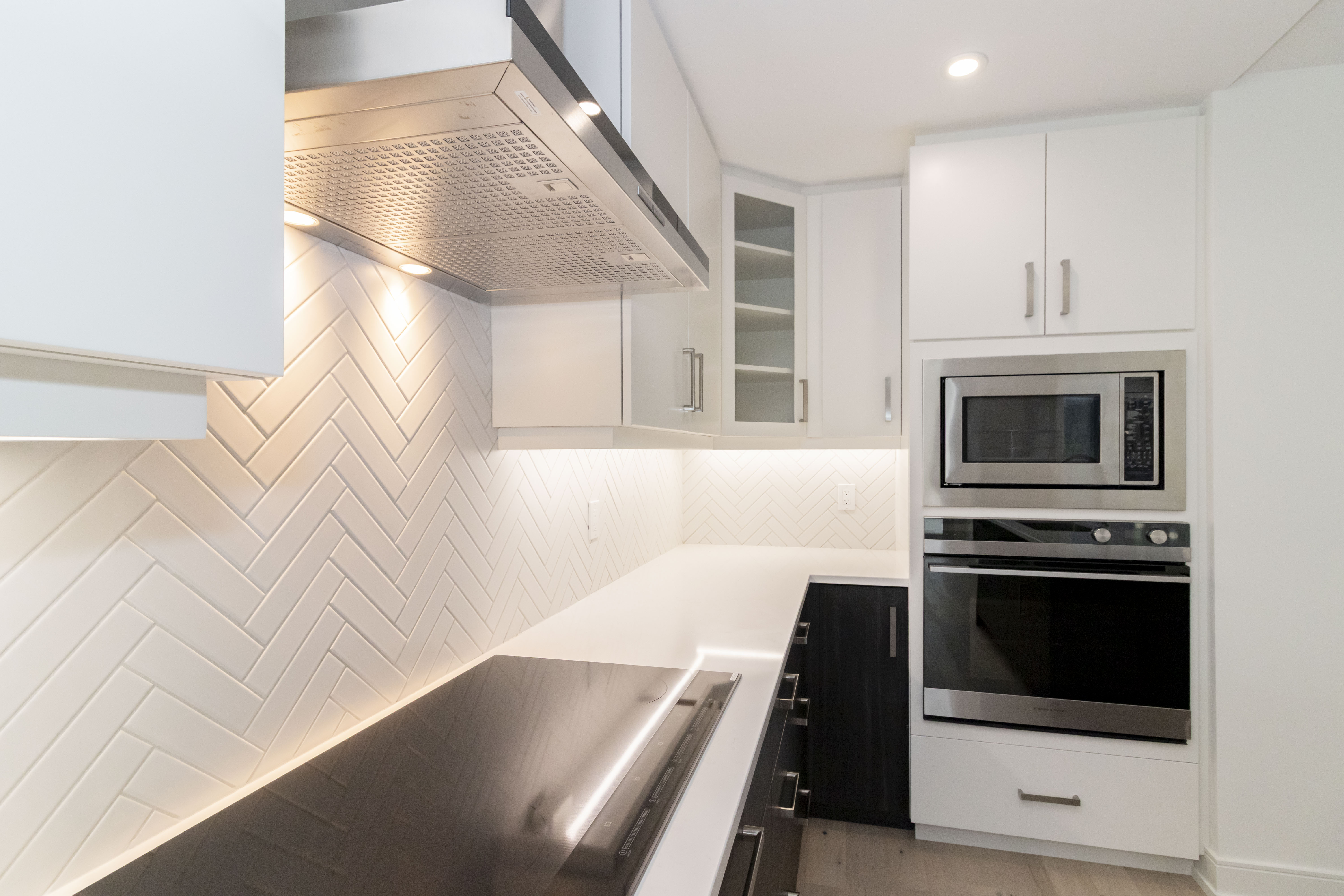 102-5 Wellington St -2