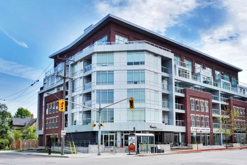 On Tour: Suite 502, 188 King Waterloo. The Red Condos