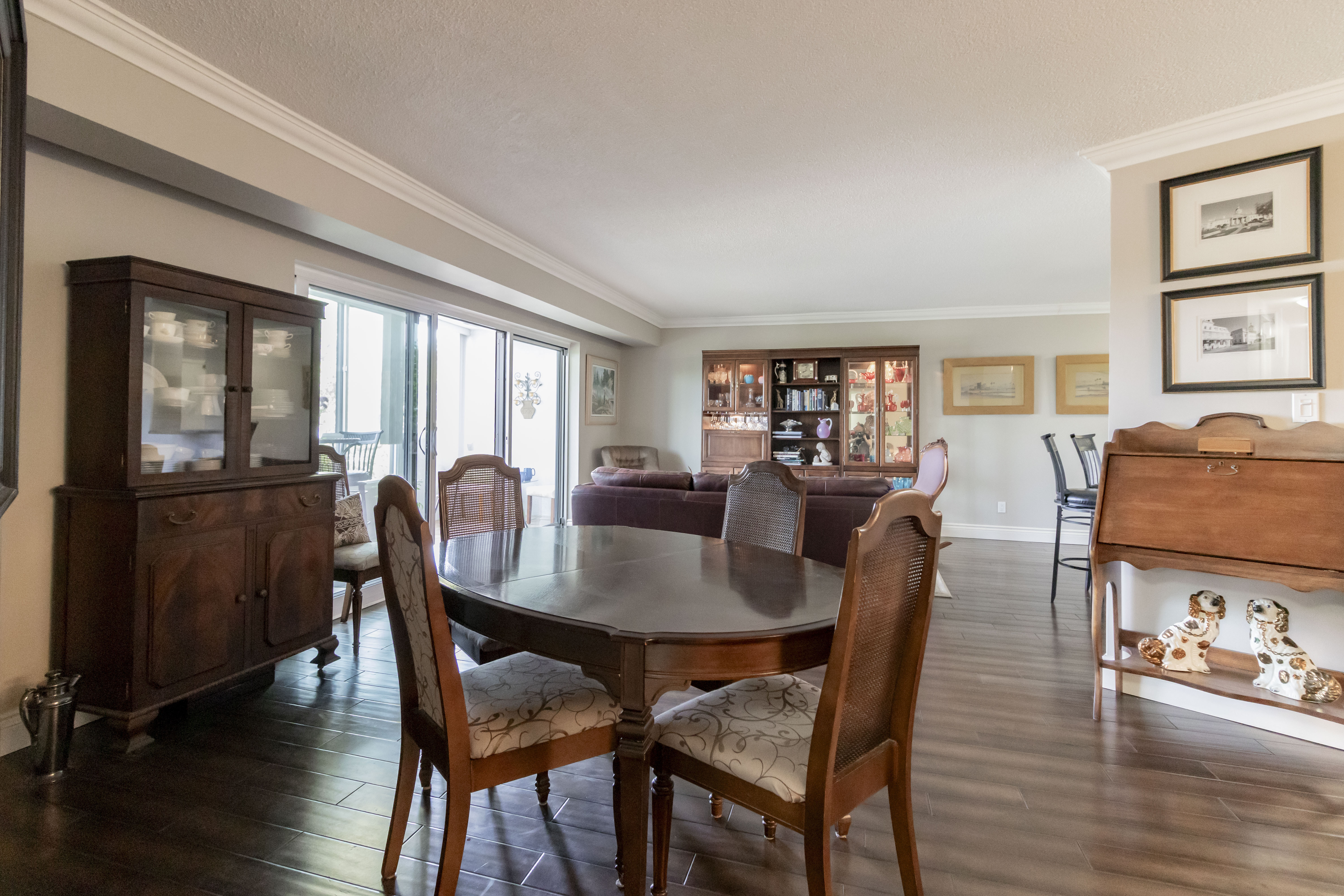 401-250 Glenridge - May26 8