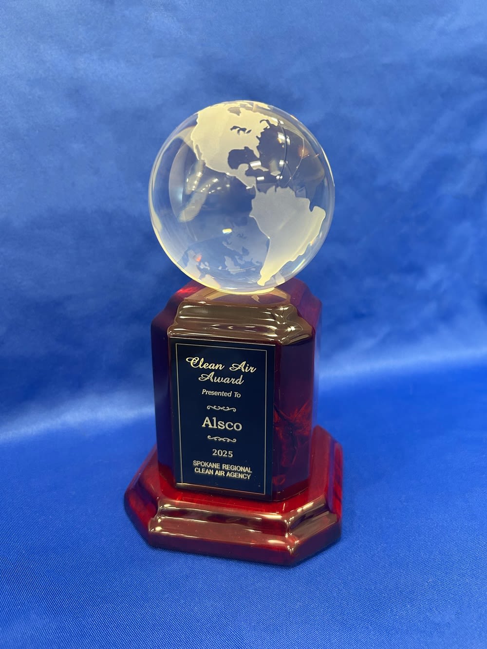 Alsco Uniforms 2025 Clean Air Award trophy
