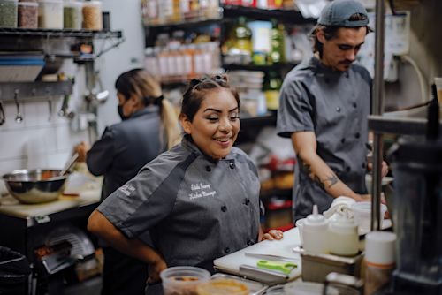 8 Tips to Meet Safety Standards in Any Commercial Kitchen | Alsco Uniforms