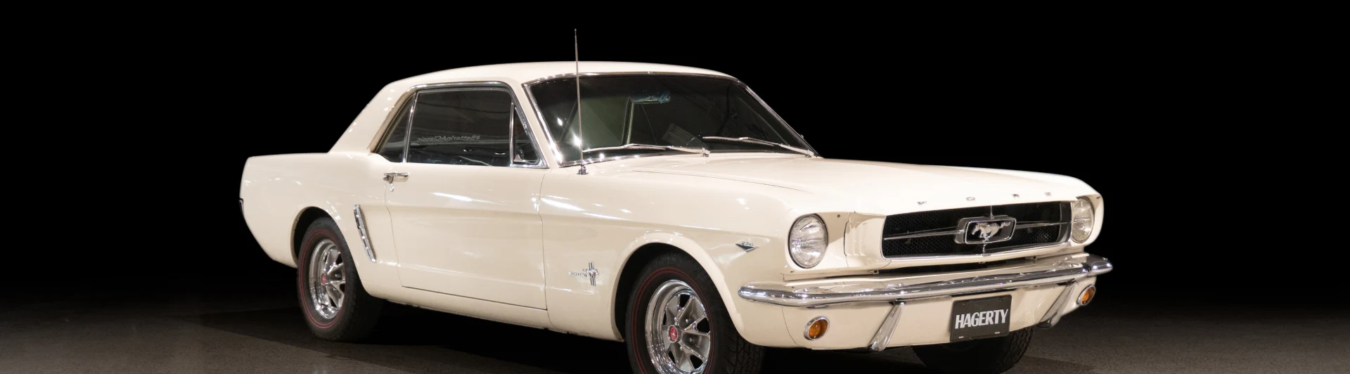 1965-1973 Ford Mustang-hero-banner