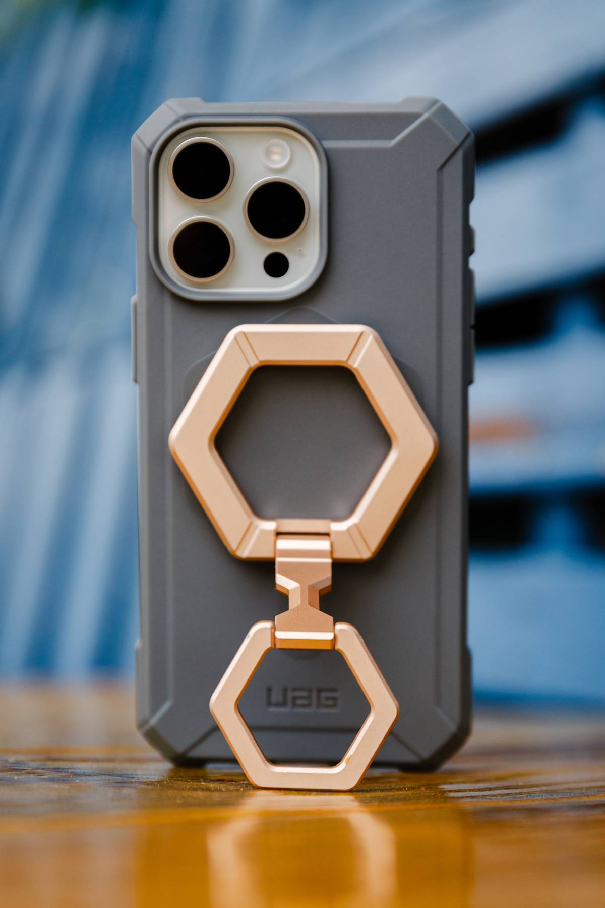 Rugged Magnetic Phone Ring Holder Stand Rotating | Urban Armor Gear