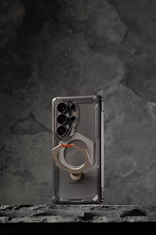 UAG Plasma XTE 360 Galaxy S26 Ultra Case Galaxy S26 Ultra in Black lifestyle view