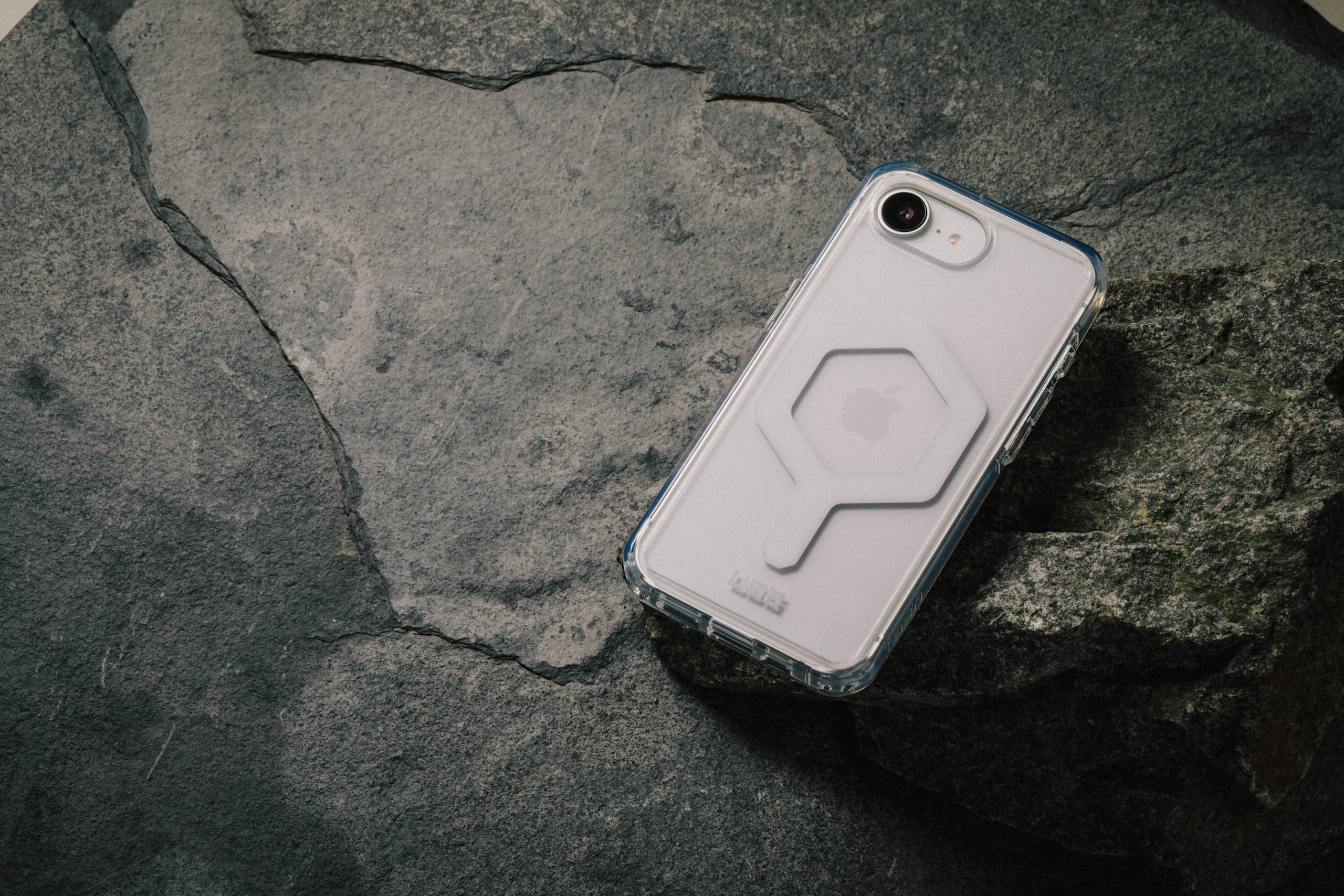 UAG_Studio_042225_Iphone_16E-