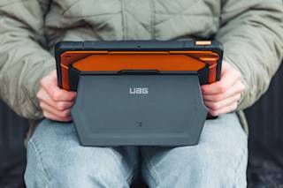 UAG Monarch iPad Air 13" (M3, 2nd Gen, 2025) Case iPad Air 13" (M3, 2nd Gen, 2025) in Kevlar Black lifestyle view
