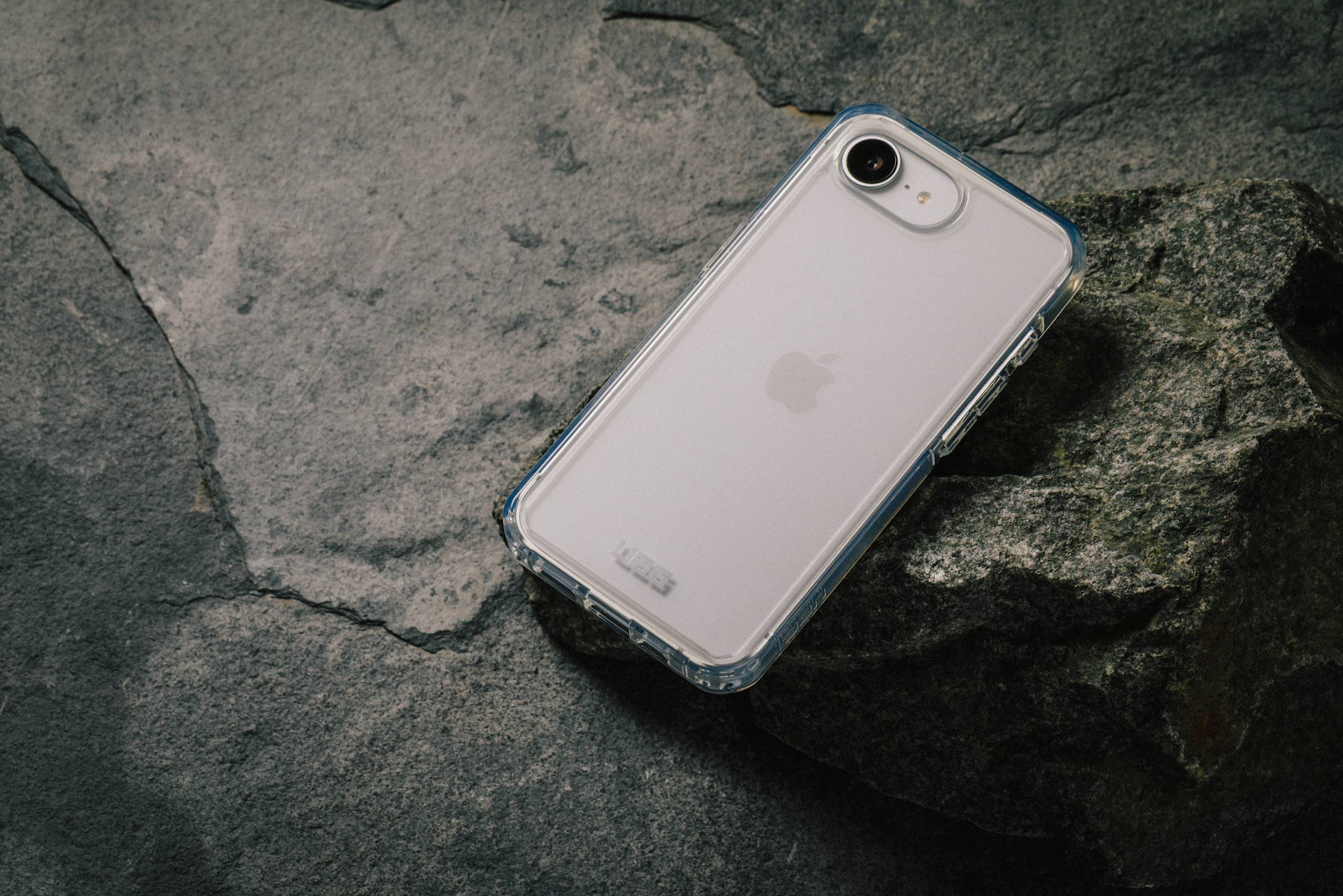 iPhone 16e Case Clear Plyo | Urban Armor Gear
