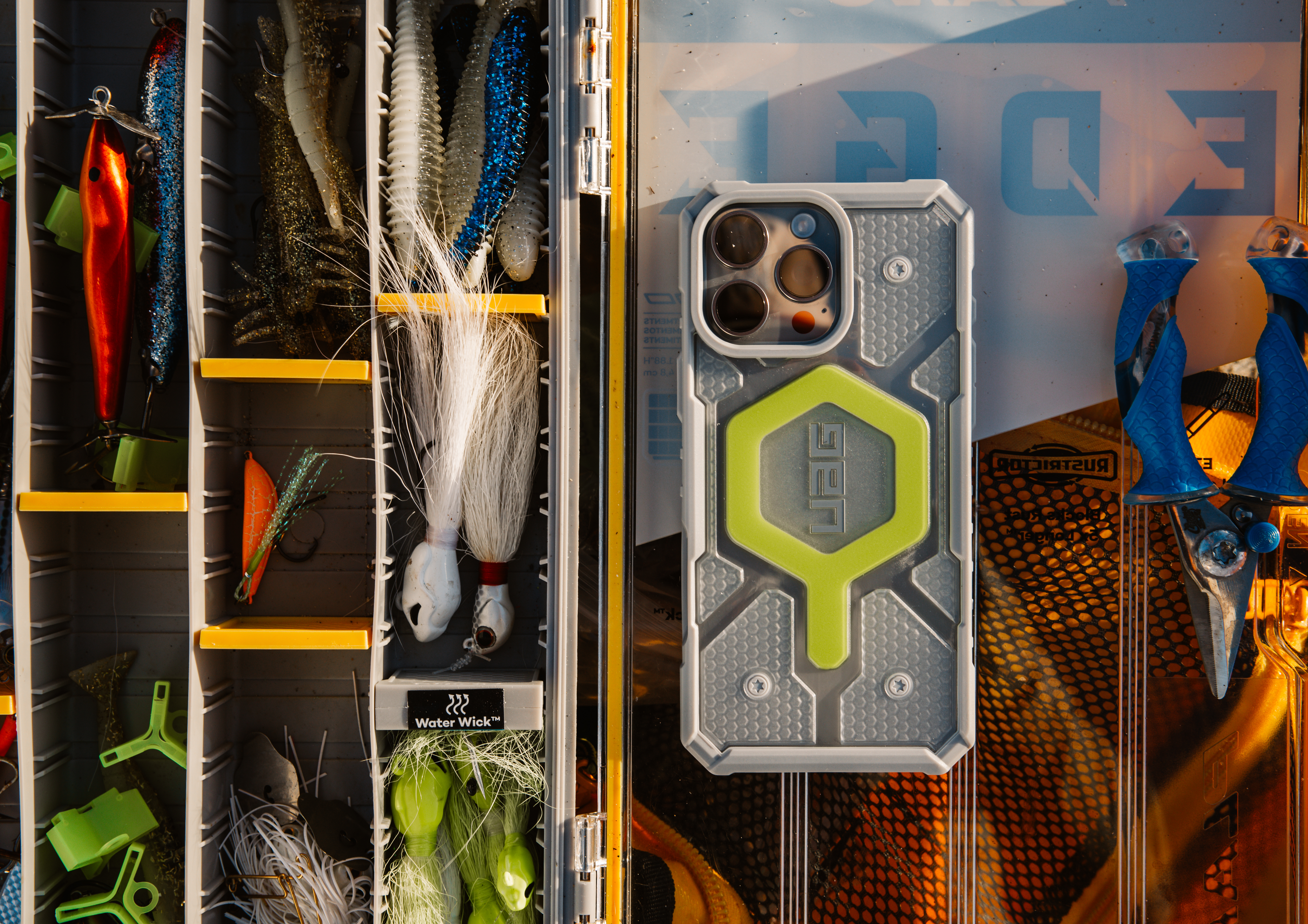 iPhone 16 Pro Max Case For MagSafe Pathfinder Clear