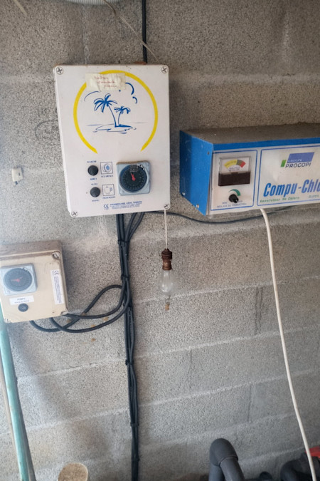 Coffret électrique piscine et électrolyseur au sel