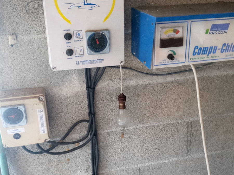 Coffret électrique piscine et électrolyseur au sel