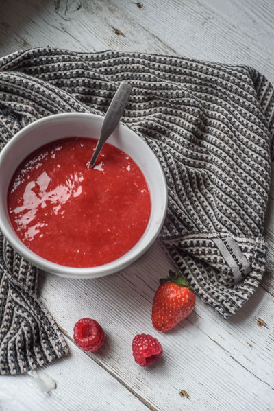Strawberry Raspberry Sauce | KitchenAid US