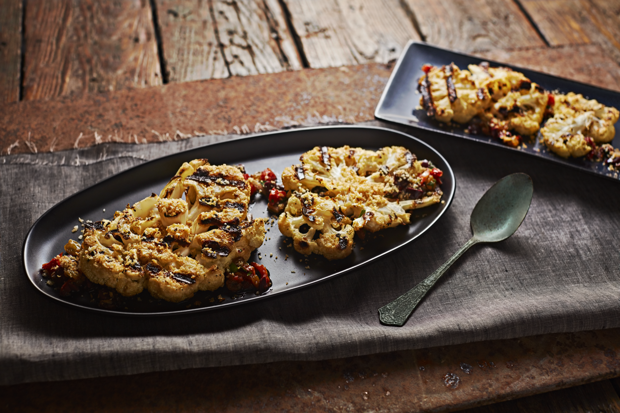 SDAyuyXyR1q1bnNXfFAu_grilled-cauliflower-steaks-with-lemony-breadcrumbs_150z.png
