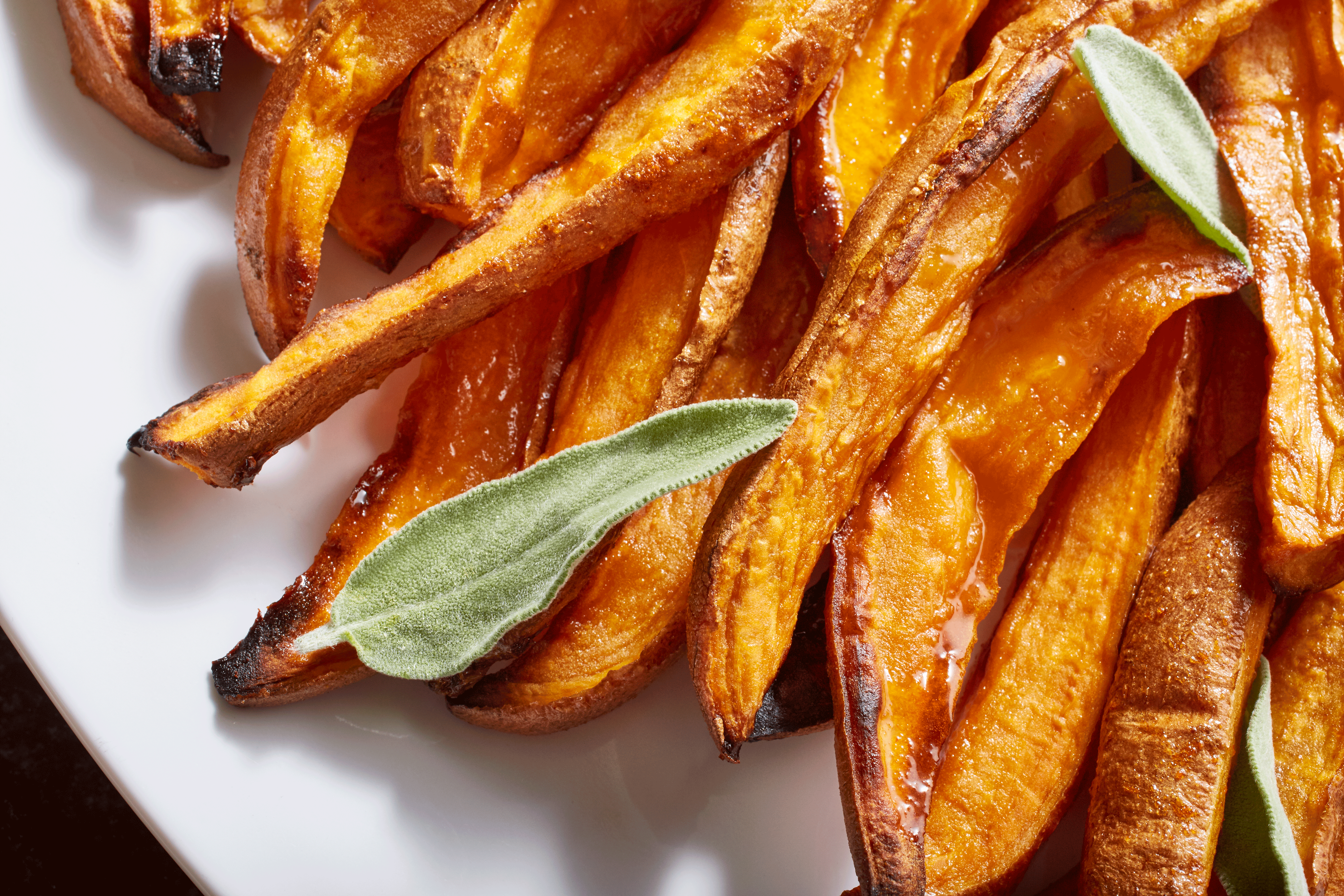 P160399_035_brownsugarsweetpotatoes.png