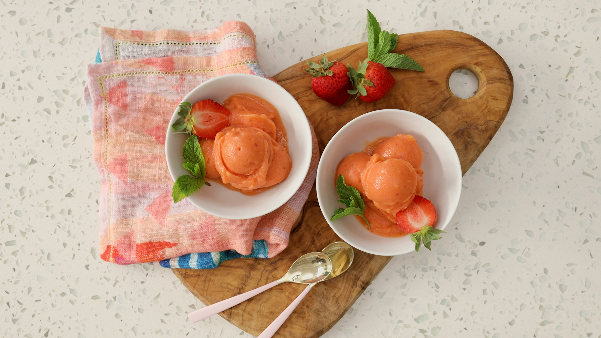 dEPsvFn6QcW4BuH9KEC2_Hero_Healthy_No_Churn_Fruit_Sorbet.00_00_03_16.Still001.png