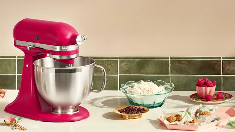 adjust-stand-mixer-Masthead