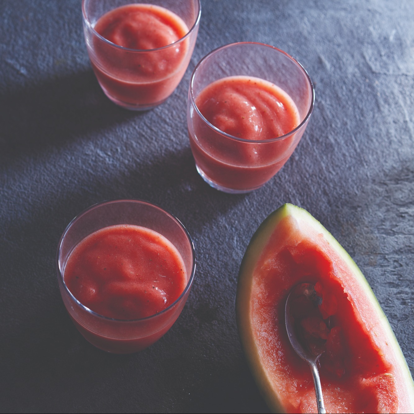 rBaA4Ht5RkmluyOOjcE0_RosemaryWatermelonStrawberrySmoothie_2_A__1_.jpg