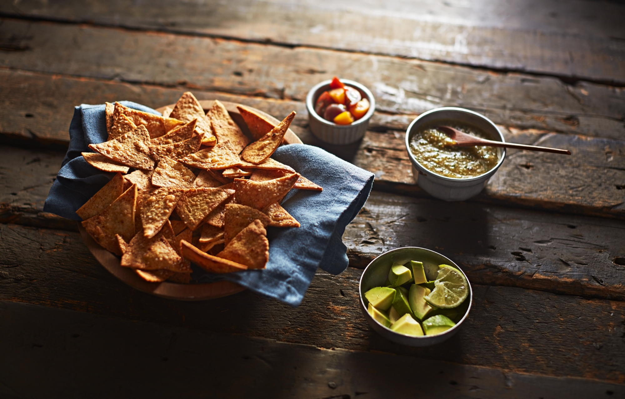 Tud9yLFPRDqfpHWamGXv_tortilla-chips-with-salsa-verde_180z.png