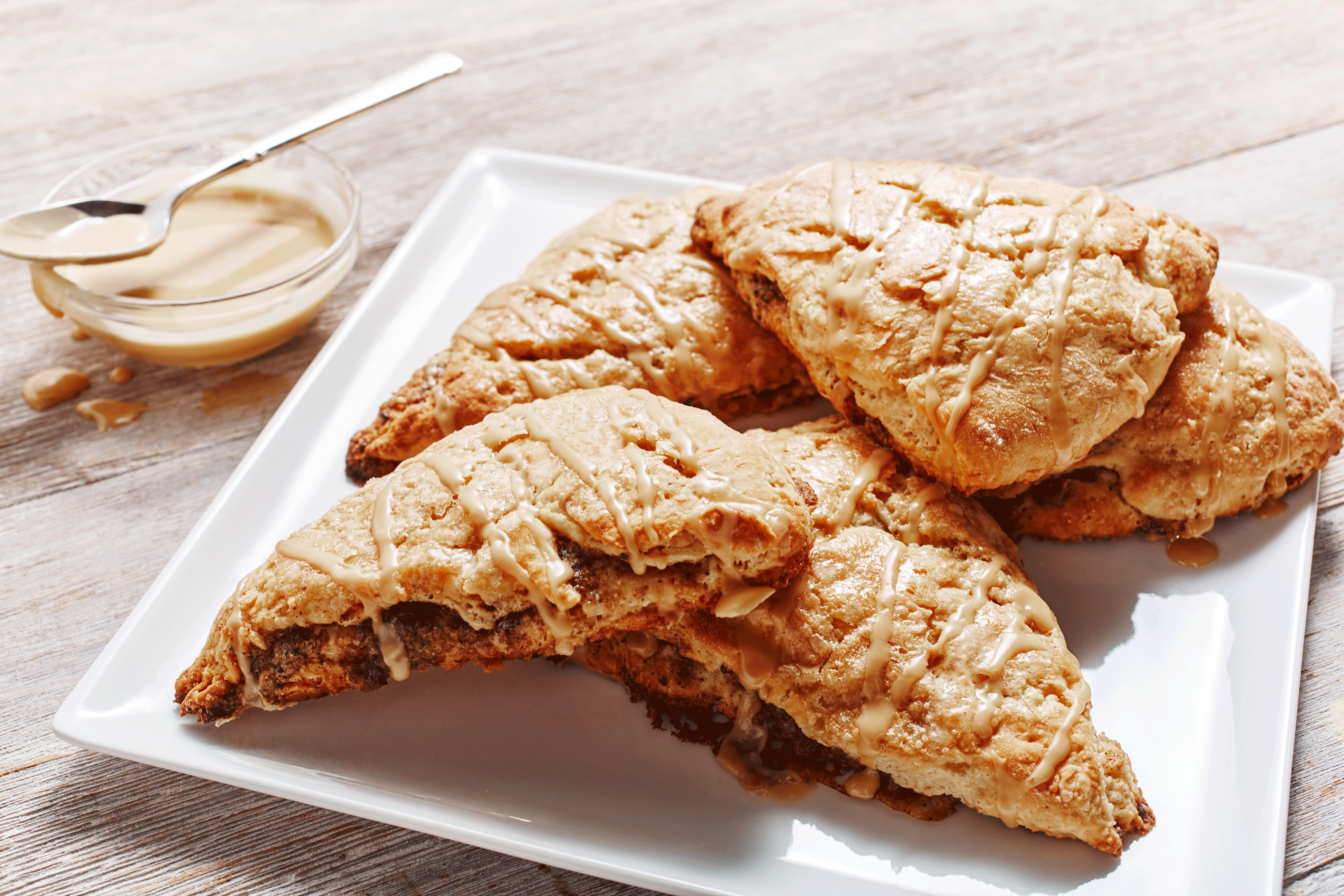 P160681_103_Cinammon_Coffee_Scones.png