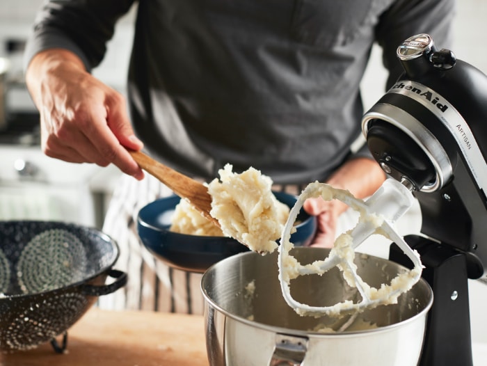 Mash potatoes