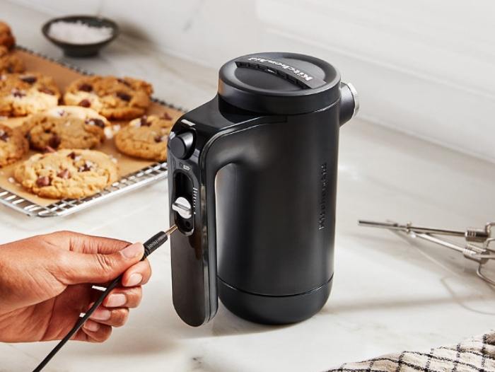 product-tips-Cordless-Hand-mixer-charger