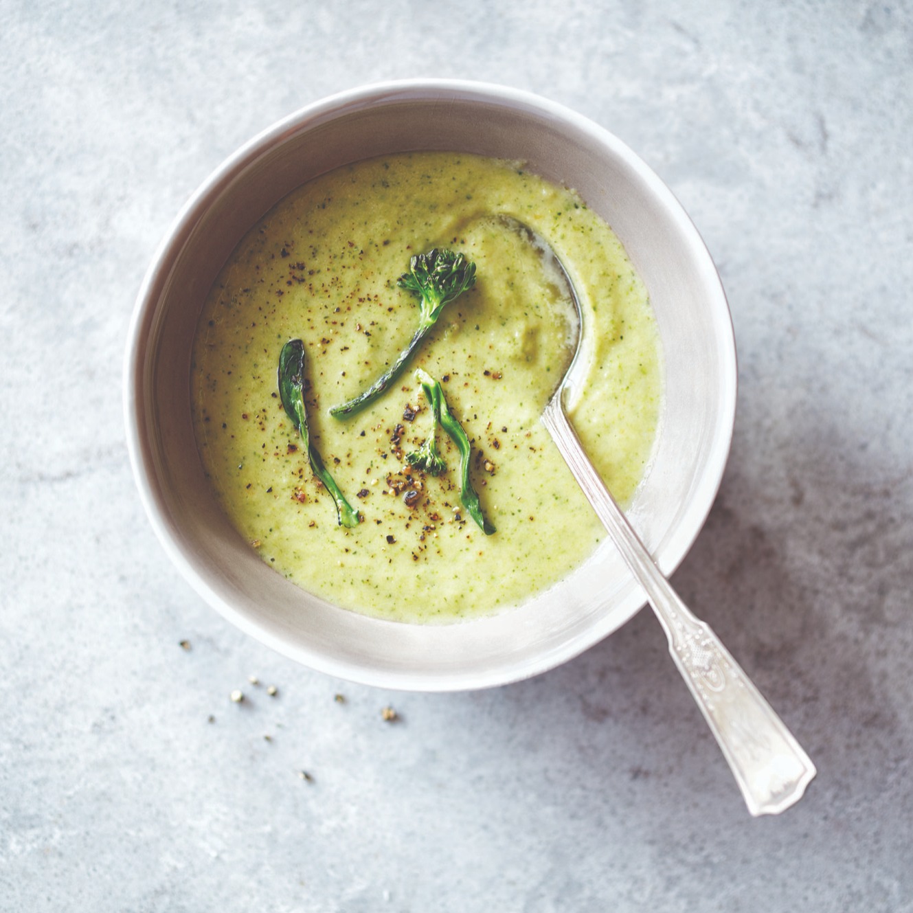 Z1WVutDHTwKLfaHfxsBR_BroccoliCheeseSoup_2_A.jpg