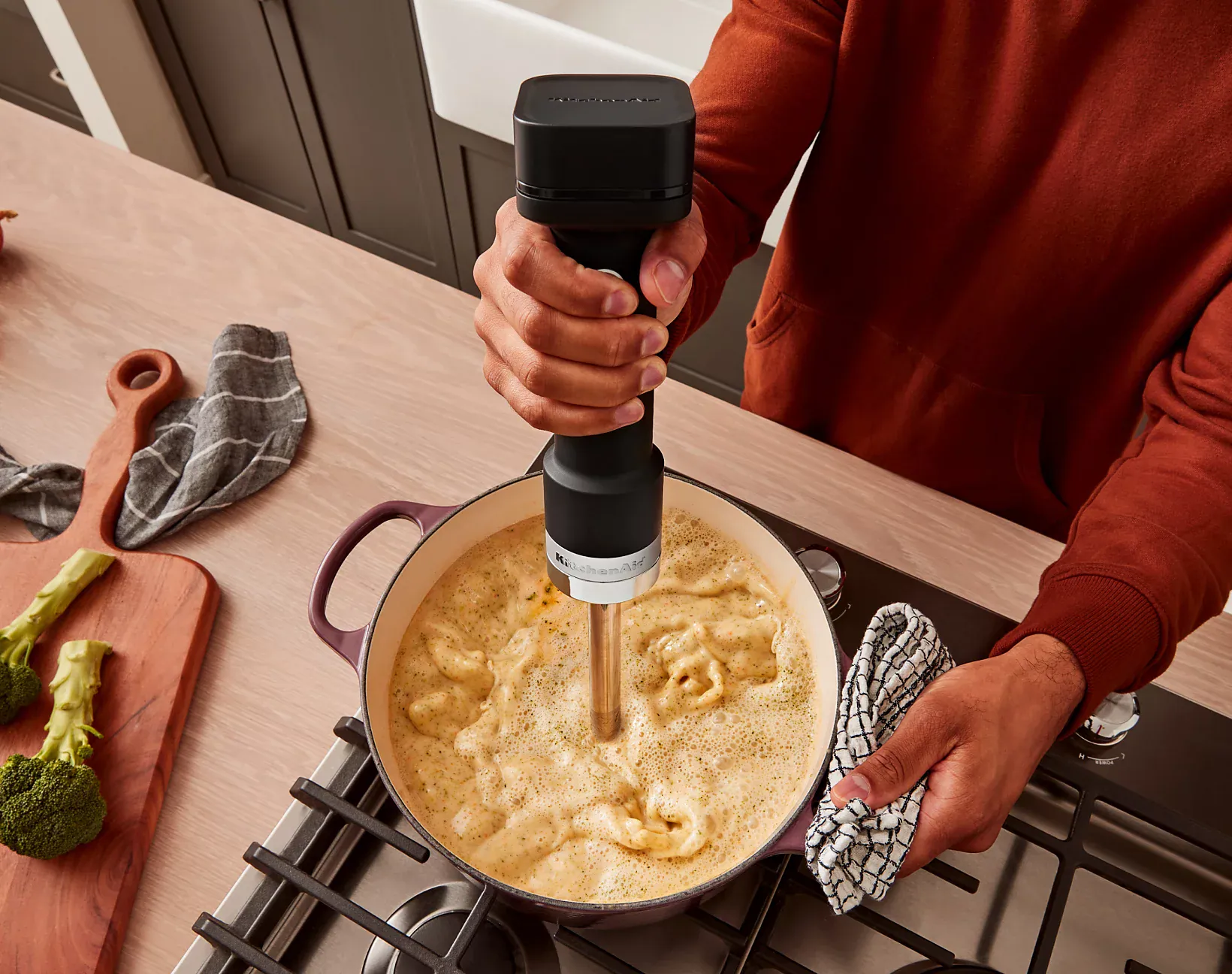 FREEDOM TO MAKE ANYWHERE hand blender image