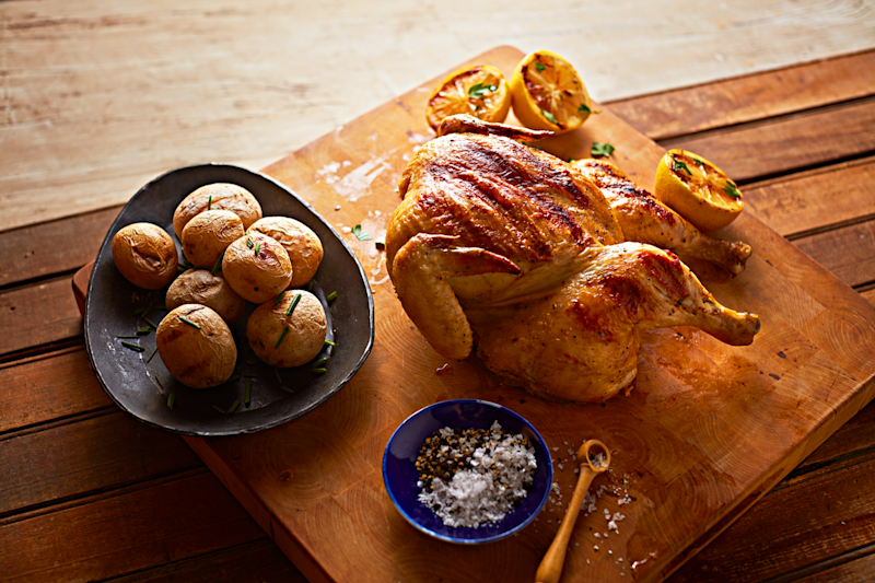 z5tuovfSUulhsUh9Sjg9_spatchcocked-chicken-with-gold-potatoes_136z.png