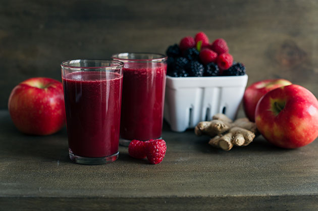 Soothing-Hot-Apple-Berry-Ginger-Juice-Liren-Baker-for-KitchenAid-HIGHRES-6823_Small.jpg