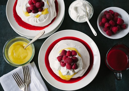 Meyer-Lemon-and-Raspberry-Pavlova-520x370.jpg