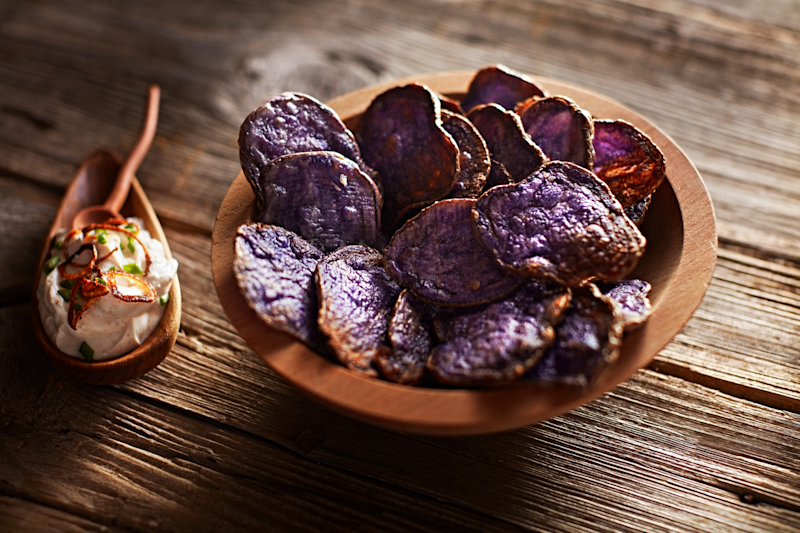 AGRX8wpEQaCcYgrOZhb6_purple-parmesan-potato-chips_164z.png