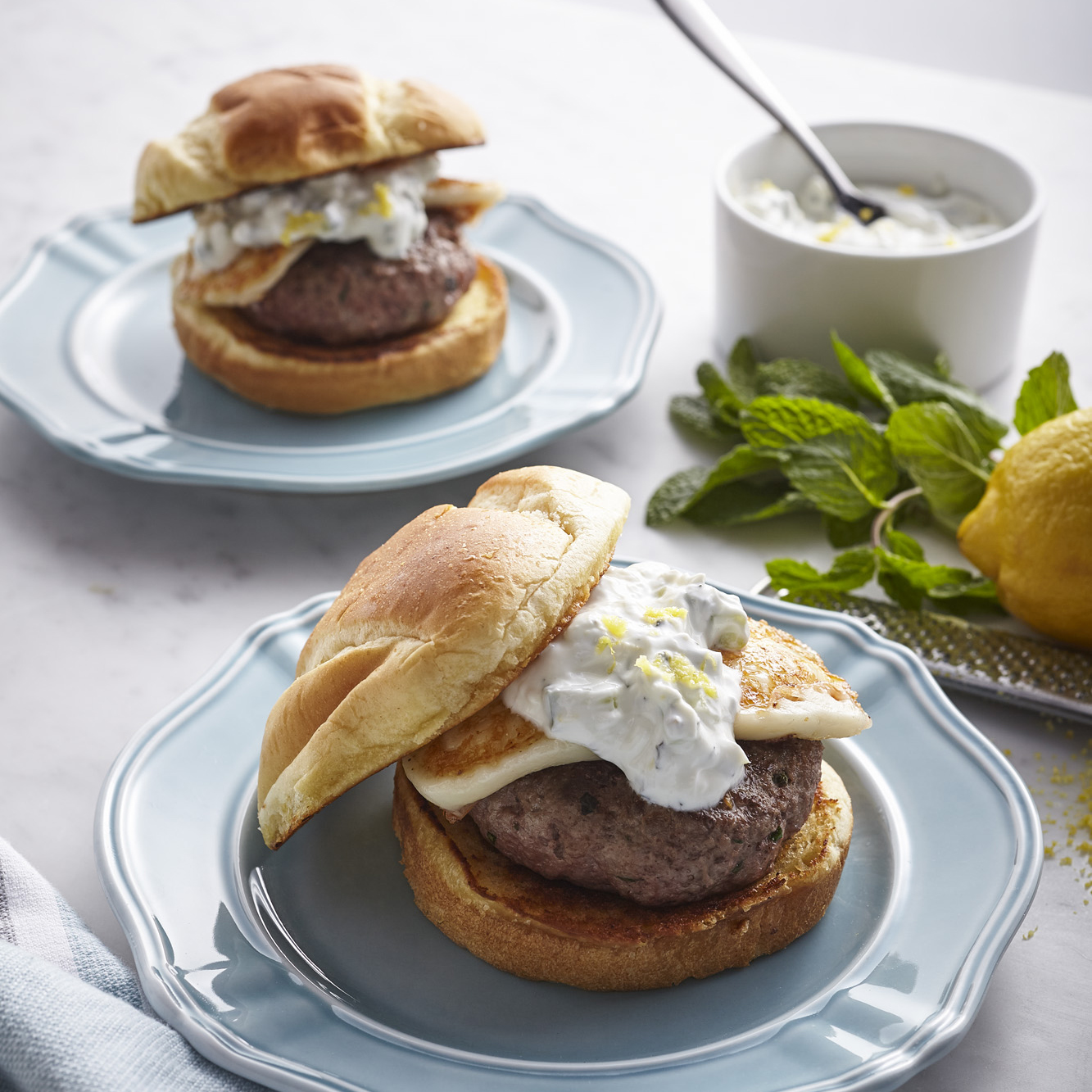 svd6UJgREaerxJ3pgg5y_P180217_08_SpicedLambBurgers_square.jpg