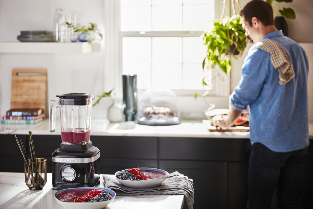 black-k150-blender-in-the-kitchen